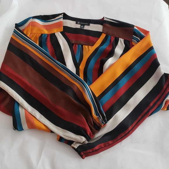 .N.C. Women's 2X Blouse Pullover style crossover - Picture 5 of 6